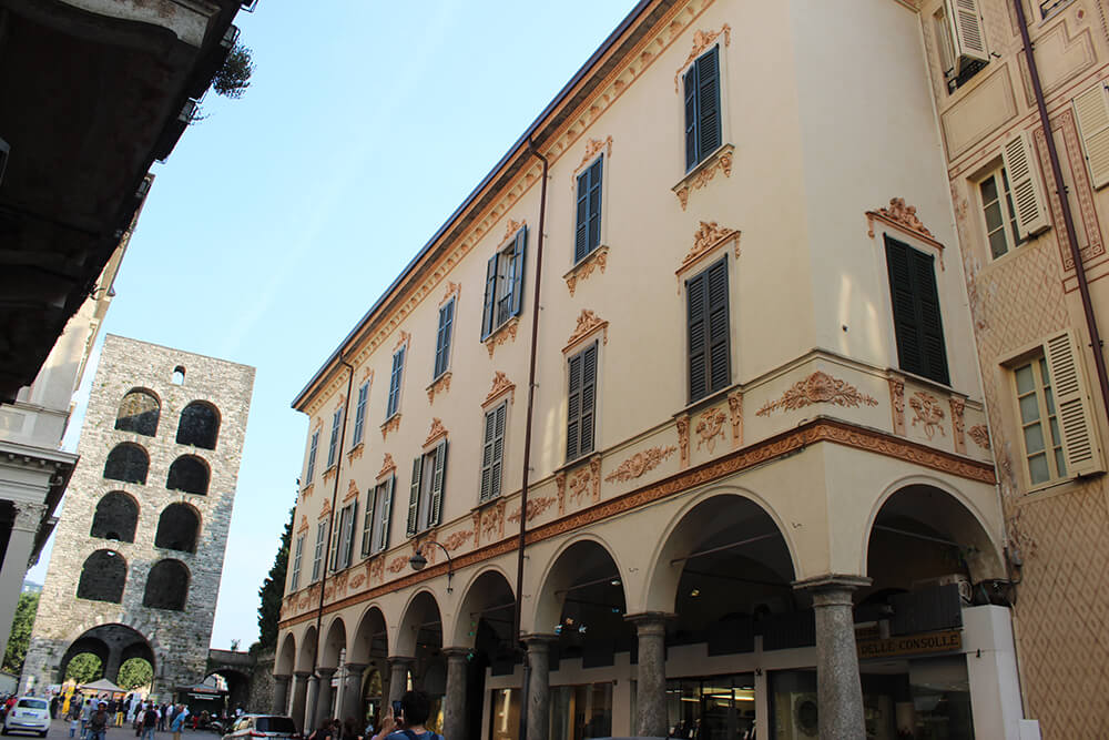 Via Cesare Cantù - Porta Torre